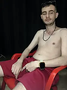 bigcockwhite777 online show from November 26, 10:35 pm