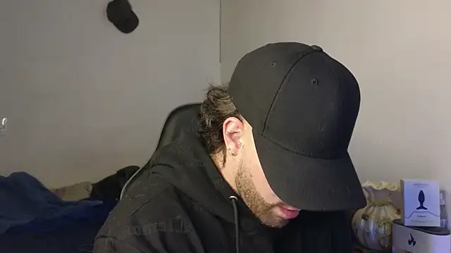 Ades Lowe online show from April 6, 8:15 am