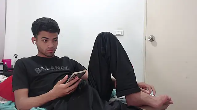 camillo beischel  online show from January 16, 7:05 pm