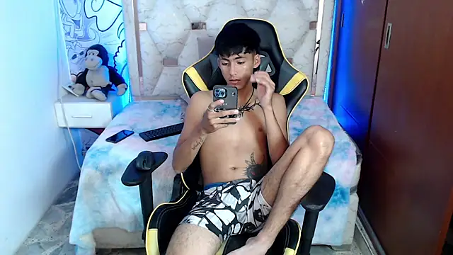 yiisu  online show from October 29, 6:22 pm