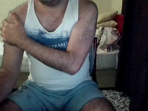 Snapshot of st206boy chatting on September 16, 1:06 am st206boy online show from September 16, 1:06 am