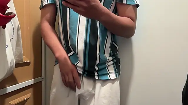 Snapshot of kSwisssxxx chatting on November 2, 3:55 am kSwisssxxx online show from November 2, 3:55 am