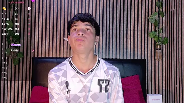 Felipe boy1 online show from September 23, 2:11 am