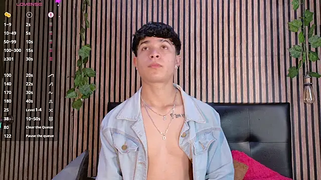 Felipe boy1 online show from September 11, 9:36 pm