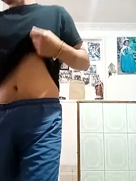 Snapshot of leon8013A chatting on September 14, 4:20 pm leon8013A online show from September 14, 4:20 pm