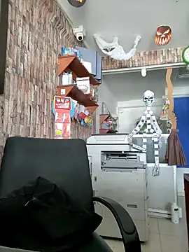 Snapshot of moorejhosua chatting on October 18, 3:17 pm moorejhosua online show from October 18, 3:17 pm