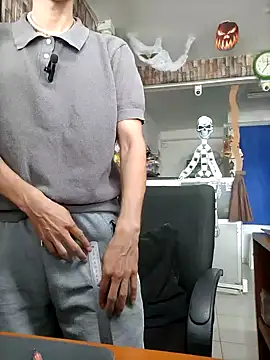 Snapshot of moorejhosua chatting on October 26, 4:31 pm moorejhosua online show from October 26, 4:31 pm