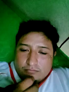 Snapshot of crees99 chatting on September 21, 4:40 pm crees99 online show from September 21, 4:40 pm