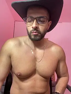 magnumchris online show from April 21, 2:51 am