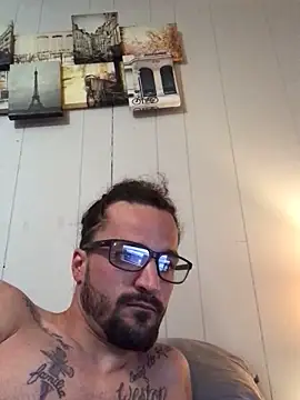 Lilbig 24 online show from February 3, 2:55 pm