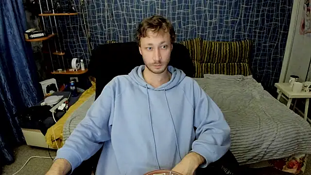 CuteBoy228 online show from May 13, 11:13 pm