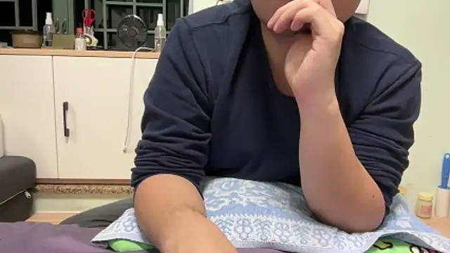 this is 77 online show from March 12, 1:19 pm