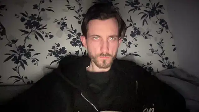 Big8inchUncutCock online show from April 18, 7:07 pm