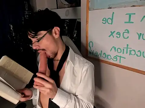 BryCams3 online show from November 10, 4:39 am