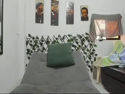 Latins Boss online show from April 27, 10:48 pm