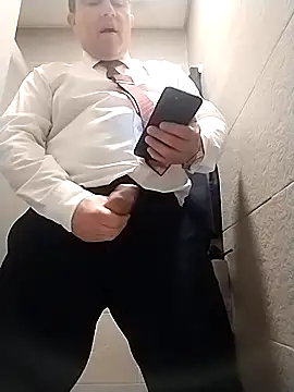 BigCristh79 online show from November 19, 1:49 am