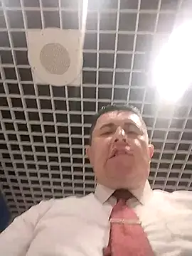 BigCristh79 online show from December 3, 2:28 am