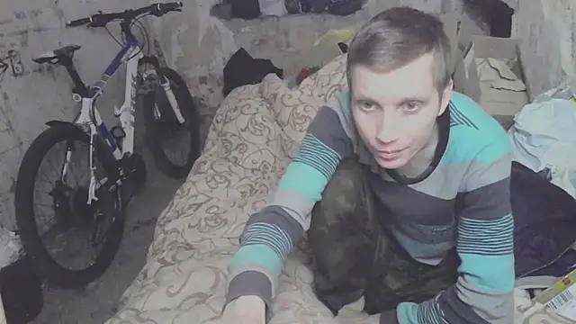 Snapshot of makarov1993 chatting on October 30, 1:34 pm makarov1993 online show from October 30, 1:34 pm