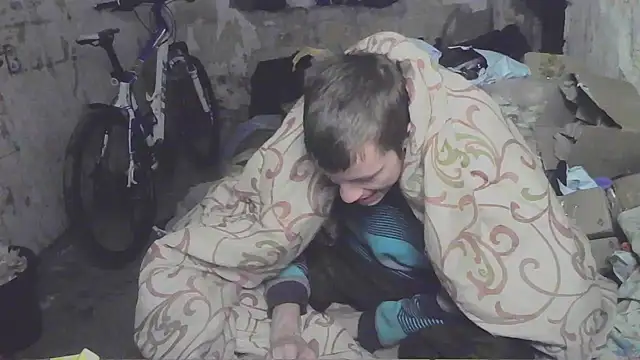 Snapshot of makarov1993 chatting on October 24, 10:17 am makarov1993 online show from October 24, 10:17 am