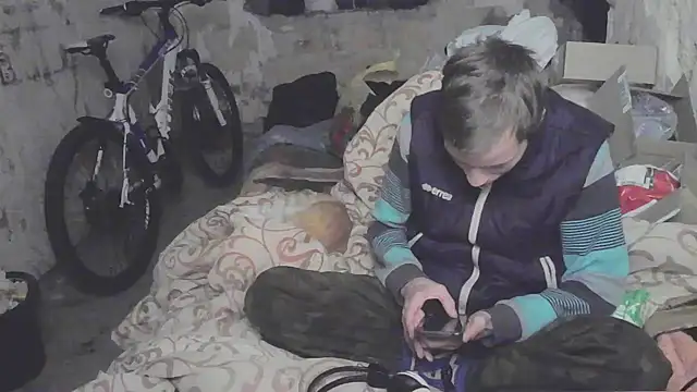 Snapshot of makarov1993 chatting on October 20, 4:00 pm makarov1993 online show from October 20, 4:00 pm