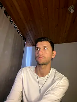 Snapshot of Michaell_Spinelly chatting on October 21, 6:55 pm Michaell Spinelly online show from October 21, 6:55 pm