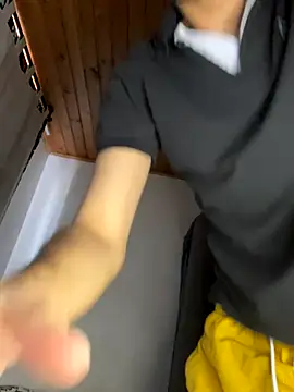 Snapshot of Michaell_Spinelly chatting on October 25, 7:59 pm Michaell Spinelly online show from October 25, 7:59 pm