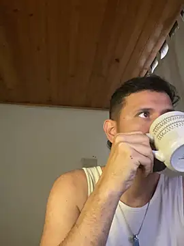 Michaell Spinelly online show from April 26, 10:17 pm