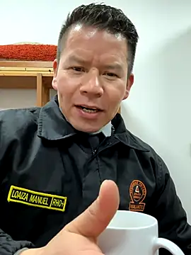 Snapshot of Manu0586 chatting on October 23, 1:53 am Manu0586 online show from October 23, 1:53 am