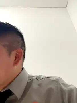 Snapshot of Manu0586 chatting on October 22, 1:42 am Manu0586 online show from October 22, 1:42 am