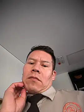 Snapshot of Manu0586 chatting on October 19, 9:18 pm Manu0586 online show from October 19, 9:18 pm