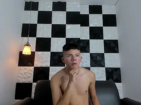 Snapshot of AndyFame1 chatting on September 23, 7:13 pm AndyFame1 online show from September 23, 7:13 pm