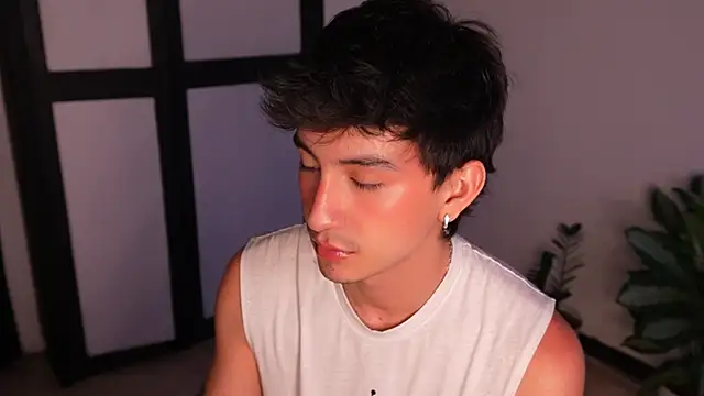 sweettaaron01 online show from June 22, 11:09 pm