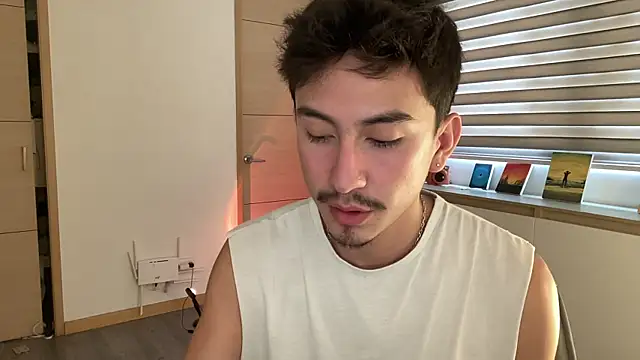 sweettaaron01 online show from December 19, 6:16 pm