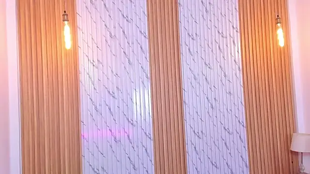 thomas walker0 online show from February 4, 11:38 am