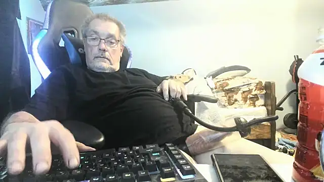 jimboaza123 online show from October 14, 7:43 pm