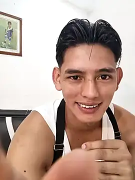 Snapshot of Hiroshi_Shen chatting on September 25, 12:26 pm Hiroshi Shen online show from September 25, 12:26 pm
