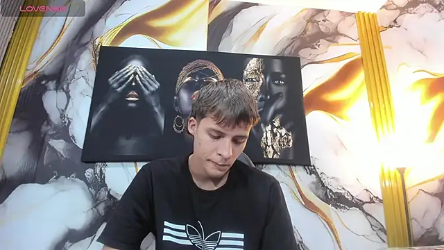 mono blonde online show from June 24, 11:57 am