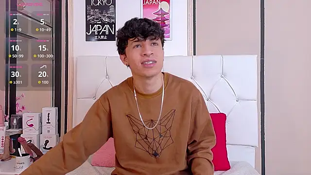 Axel  Evans online show from November 10, 12:21 pm