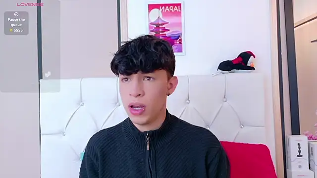 Axel  Evans online show from April 24, 2:30 pm