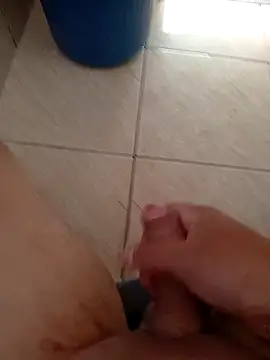 Snapshot of Alex_Docinho chatting on October 1, 3:27 pm Alex Docinho online show from October 1, 3:27 pm