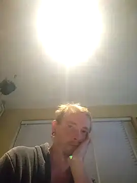 piercingpik online show from October 14, 6:59 pm