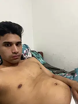 Camachito332 online show from April 2, 11:45 pm