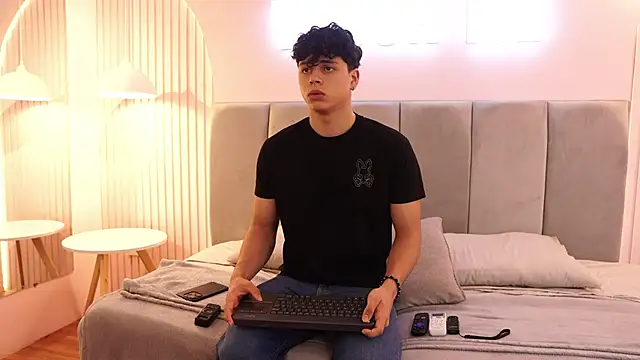 Ethan occonor online show from October 27, 5:26 pm