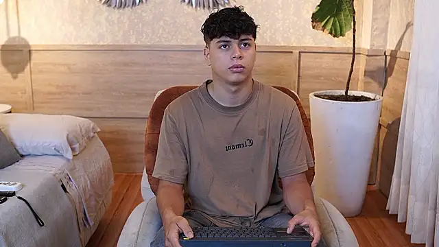 Ethan occonor online show from February 10, 12:32 pm