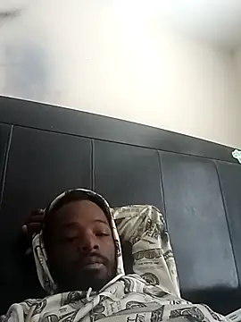 Kaalum561 online show from February 6, 4:15 pm