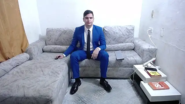Victor Maitland online show from June 10, 3:52 am
