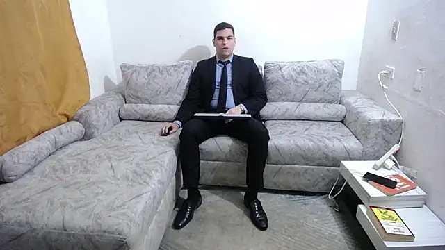 Snapshot of Victor_Maitland chatting on October 13, 4:07 am Victor Maitland online show from October 13, 4:07 am