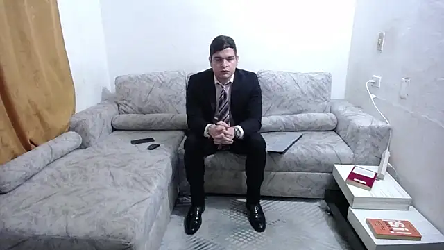 Victor Maitland online show from June 17, 3:52 am