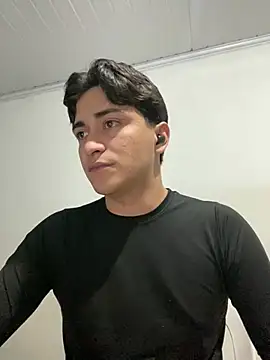 Tavinho067 online show from May 20, 1:12 am