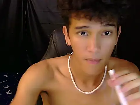 kenbigcockxx online show from March 31, 4:14 am